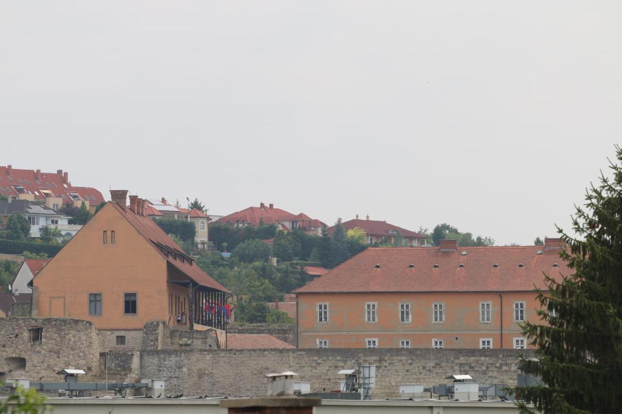 Egri Csillagocska Apartman Kültér fotó